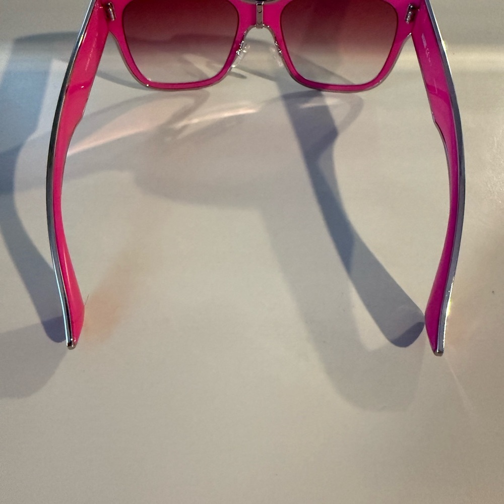 Moschino sunglasses